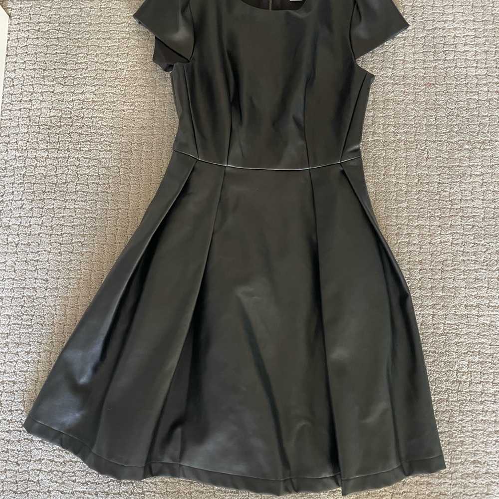 Rachel Parcell Black Midi Dress